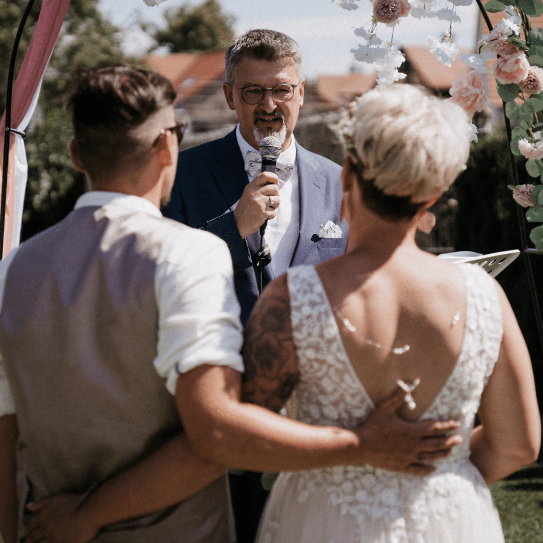 trauredner-matthias-koehler-freie-trauung-kaltensundheim-thueringen-ja-ich-will