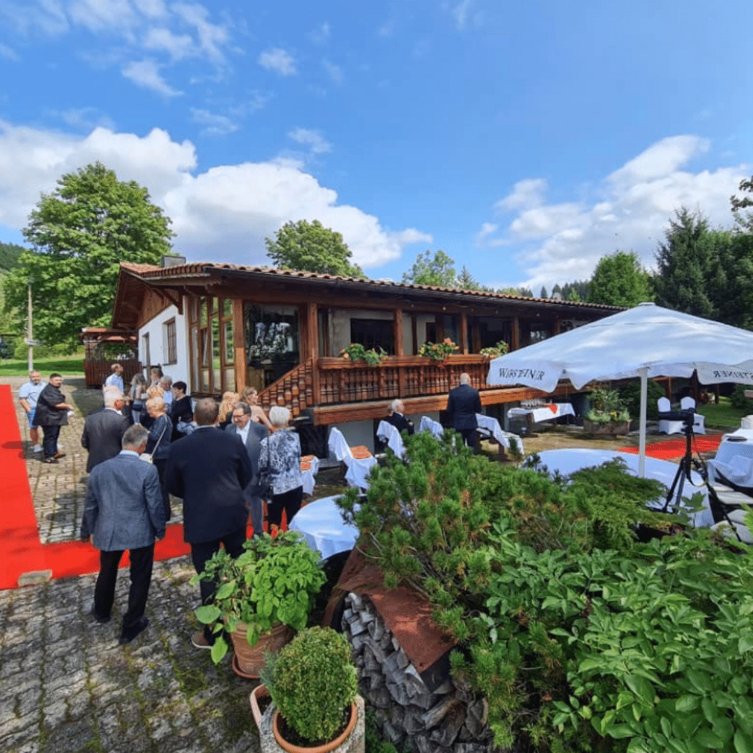 trauredner-matthias-koehler-freie-trauung-bergbaude-steinbach-hallenberg-1