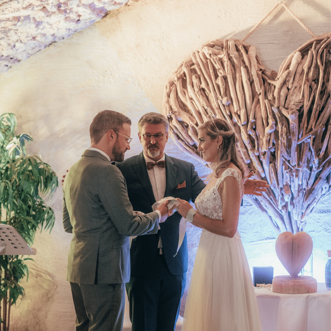 trauredner-matthias-koehler-altes-weingut-bad-duerkheim-freie-trauung-drei