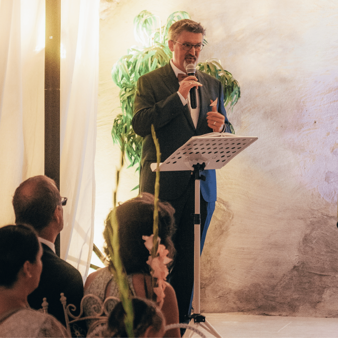 trauredner-matthias-koehler-altes-weingut-bad-duerkheim-freie-trauung-fuenf
