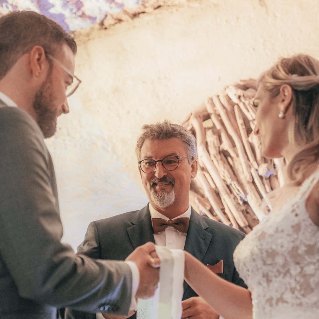 trauredner-matthias-koehler-altes-weingut-bad-duerkheim-freie-trauung-vier